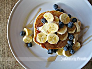 Caramelized Cinnamon and Spice Banana Pancakes How to make pancakes