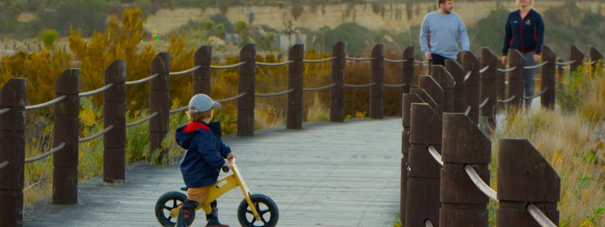 teach child to ride bike