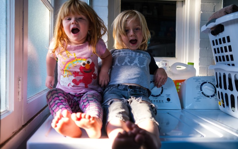 6 Ways your Toddler can Help with Laundry