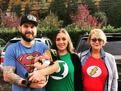 Comfortable Halloween Dressing Up for some Happy Family Time