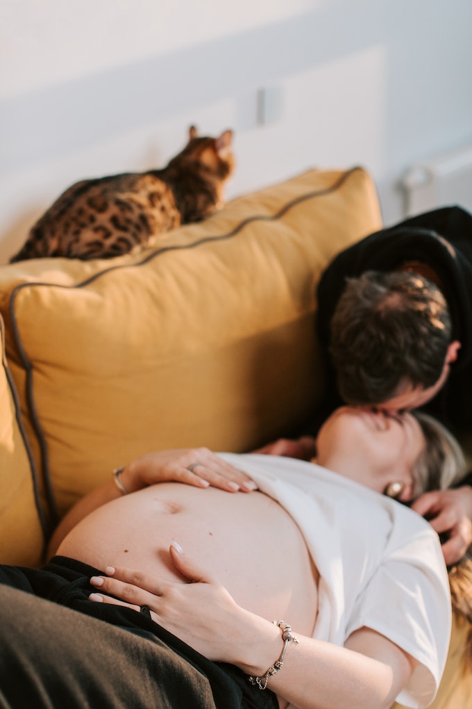 Pregnant Woman pelvic tilt